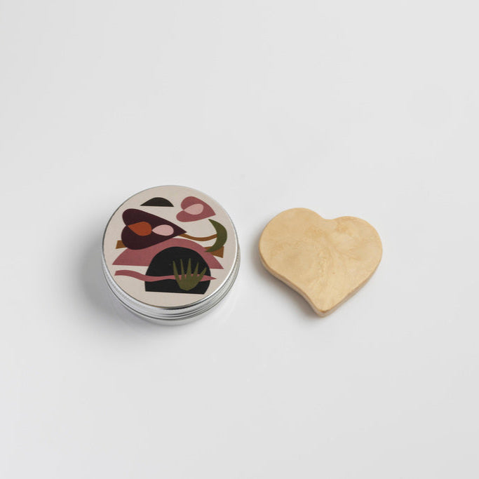 Ritual de beleza minimalista com Kit Coração 2 Calma Beleza Natural