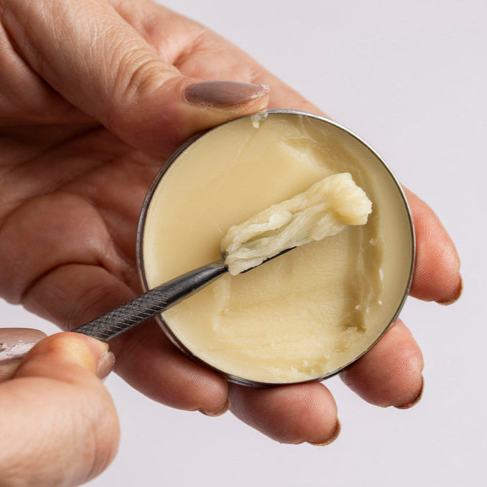 Rotina capilar consciente com Condicionador Sólido Nutritivo Calma Beleza Natural