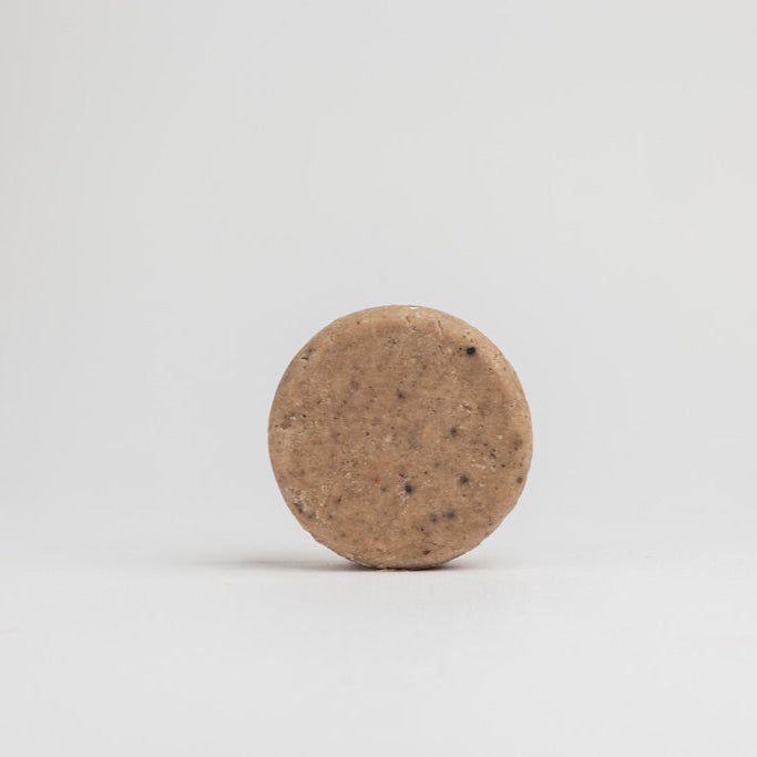 "Xampu Lavanda com ativos naturais para fios saudáveis e brilhantes